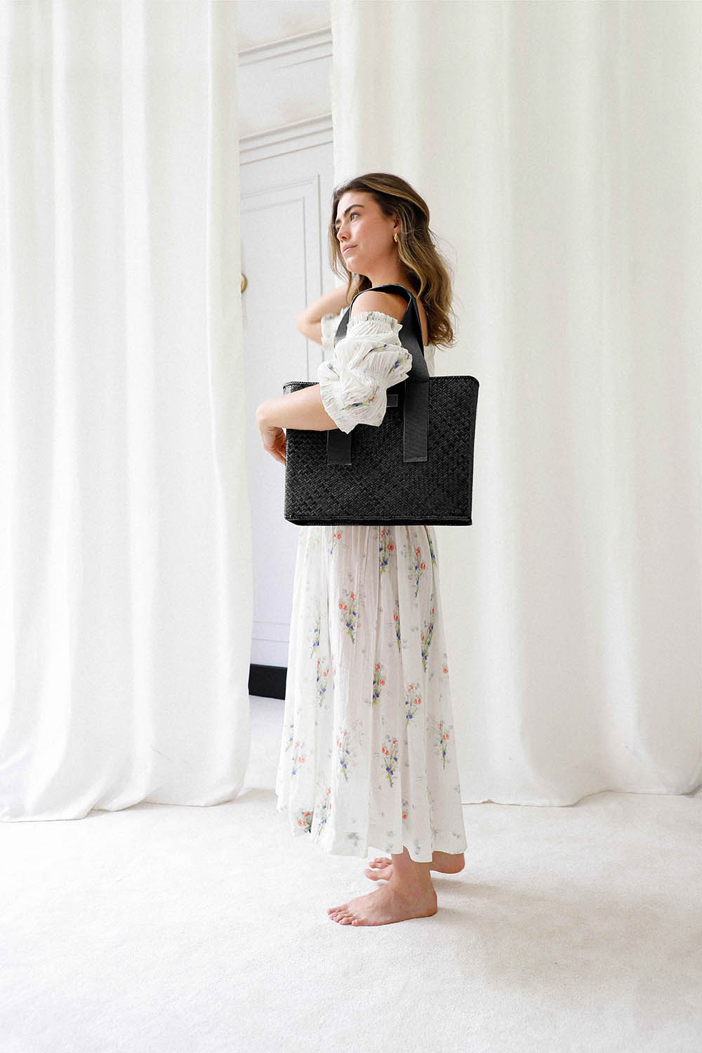 Anissa-Small-Black-Basket-Black-Strap-Outfit-1-Leather-Front-Tote-Bag-Beach-Bags-Leather-Tote-Bag-Large-Tote-Bags-Beach-Tote-Laptop-Tote-Bag-Tote-Bag-for-Women-Straw-Tote-Bag-White-To_65fb7e38-f450-4756-bfcf-5d075c25f91c.jpg