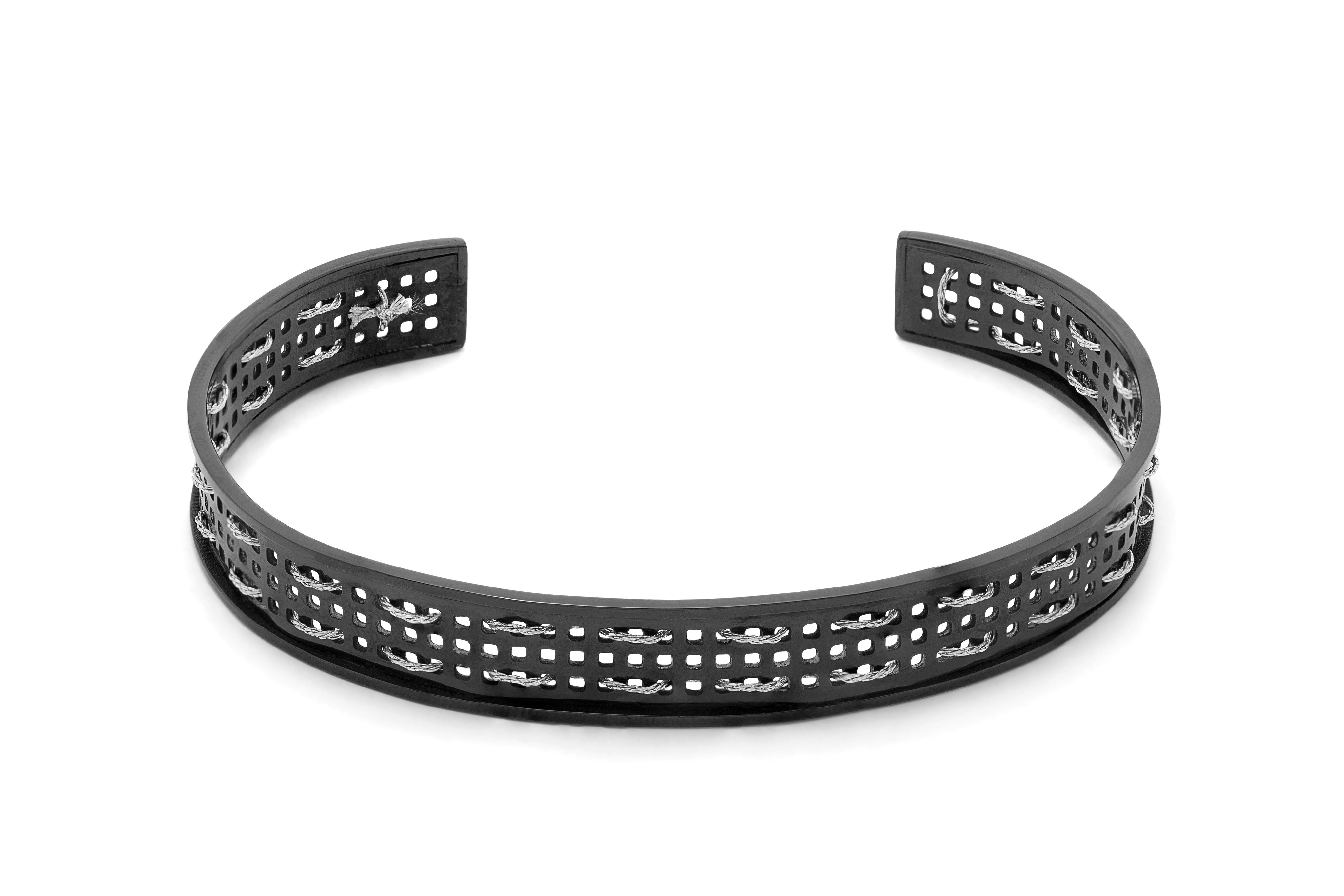 Tateossian Quadratini Bangle in Black IP Steel and Line Pattern (M Size)