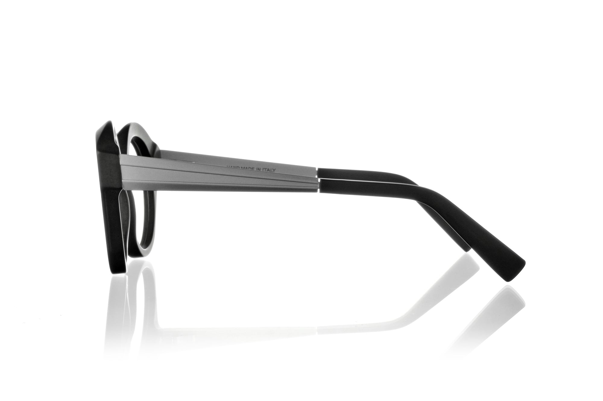 Kirk & Kirk Emma Jet Woman