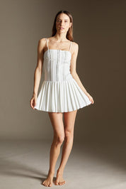 White dress with pleated skirt - SAMPLE SALE LONDON 