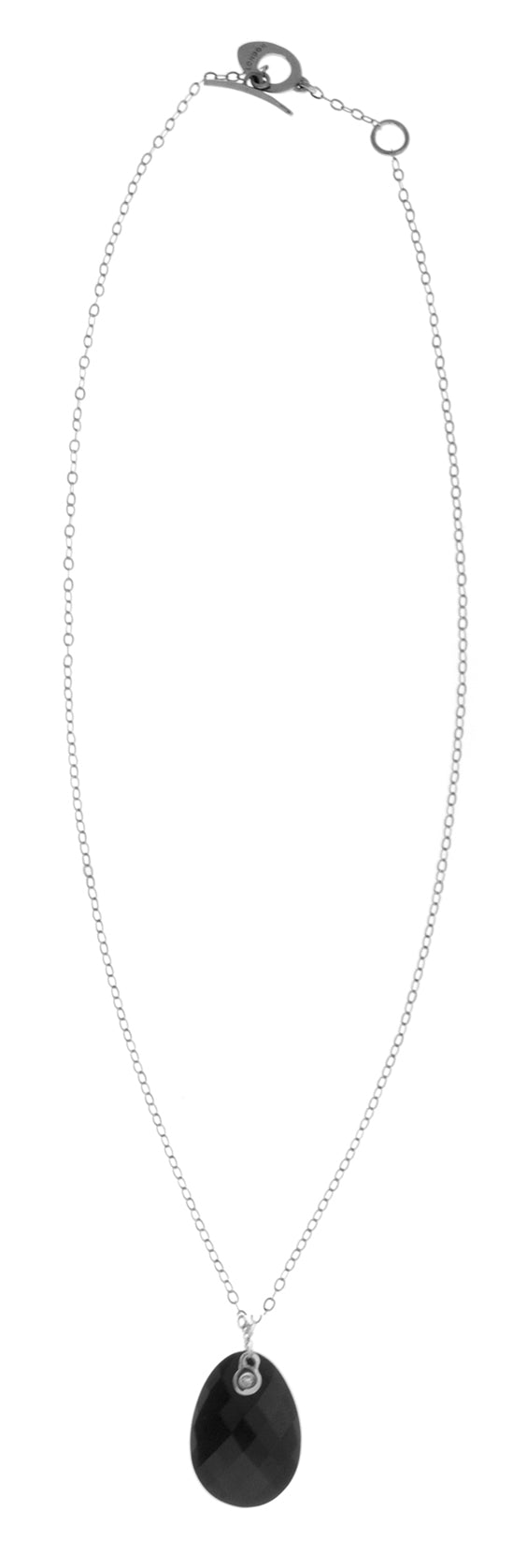 Onyx pendant with diamond