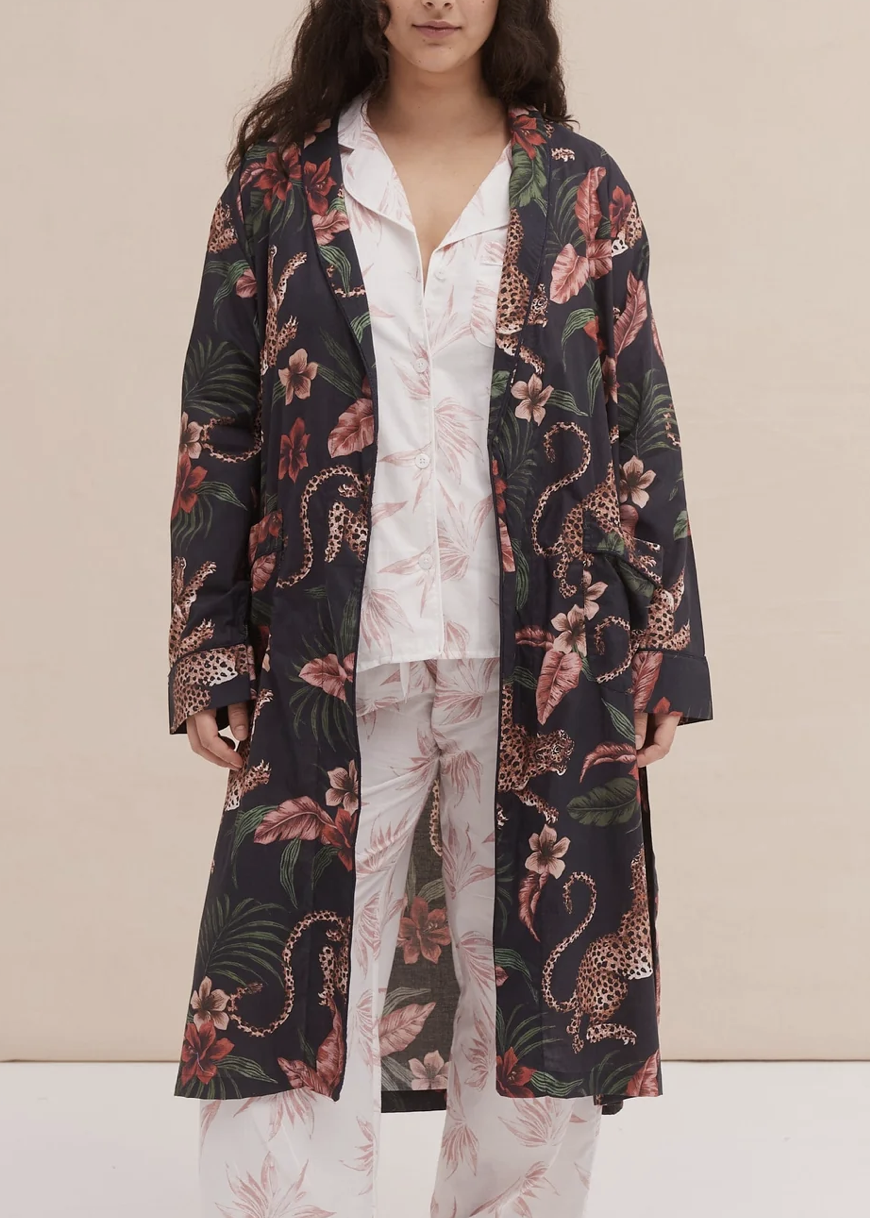 Desmond & Dempsey - SOLEIA Robe - Size L