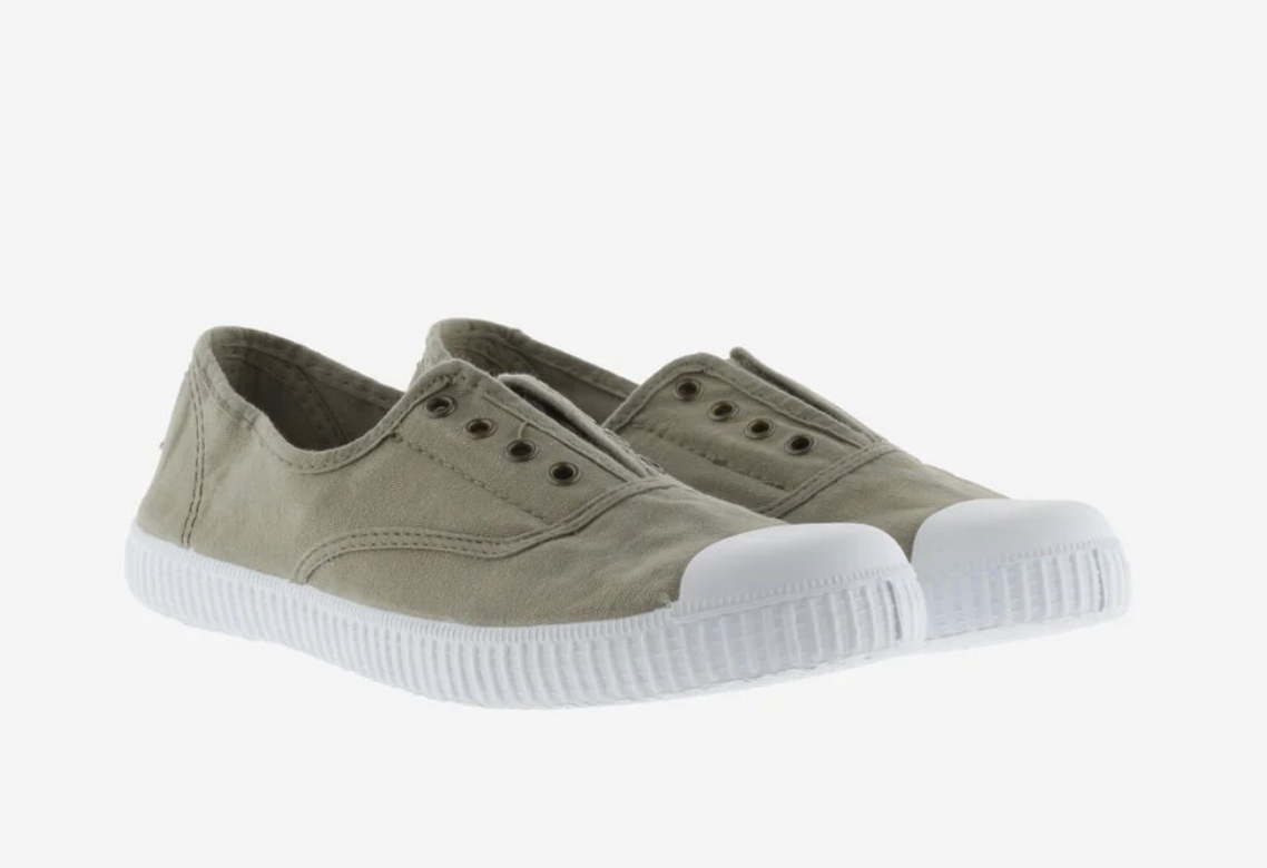 Victoria slip on sneakers Aloe