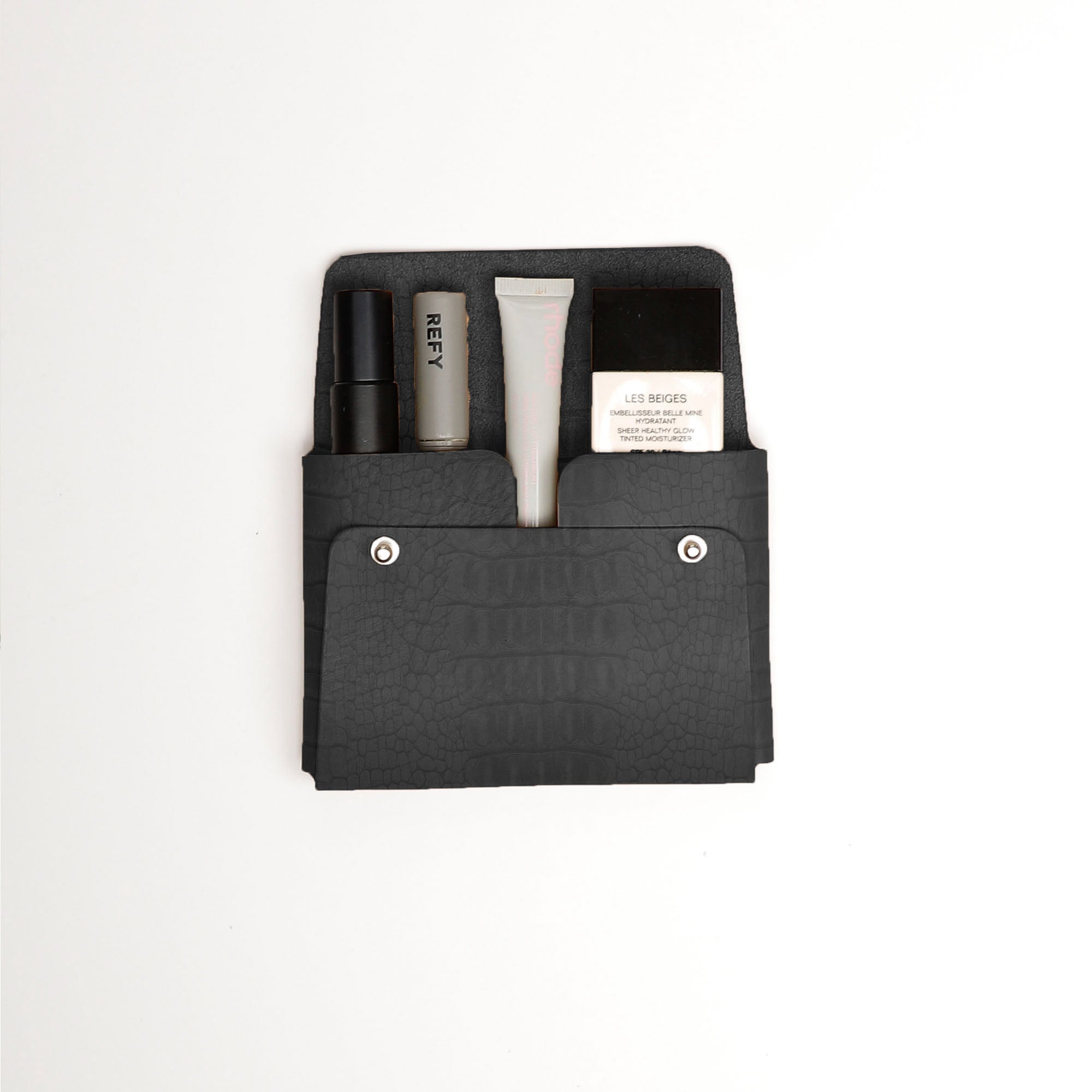 WickerWings-Pouch-Medium-BlackCroco-2_06335b02-13af-4e85-9dd8-2cfb7a8742ce.jpg