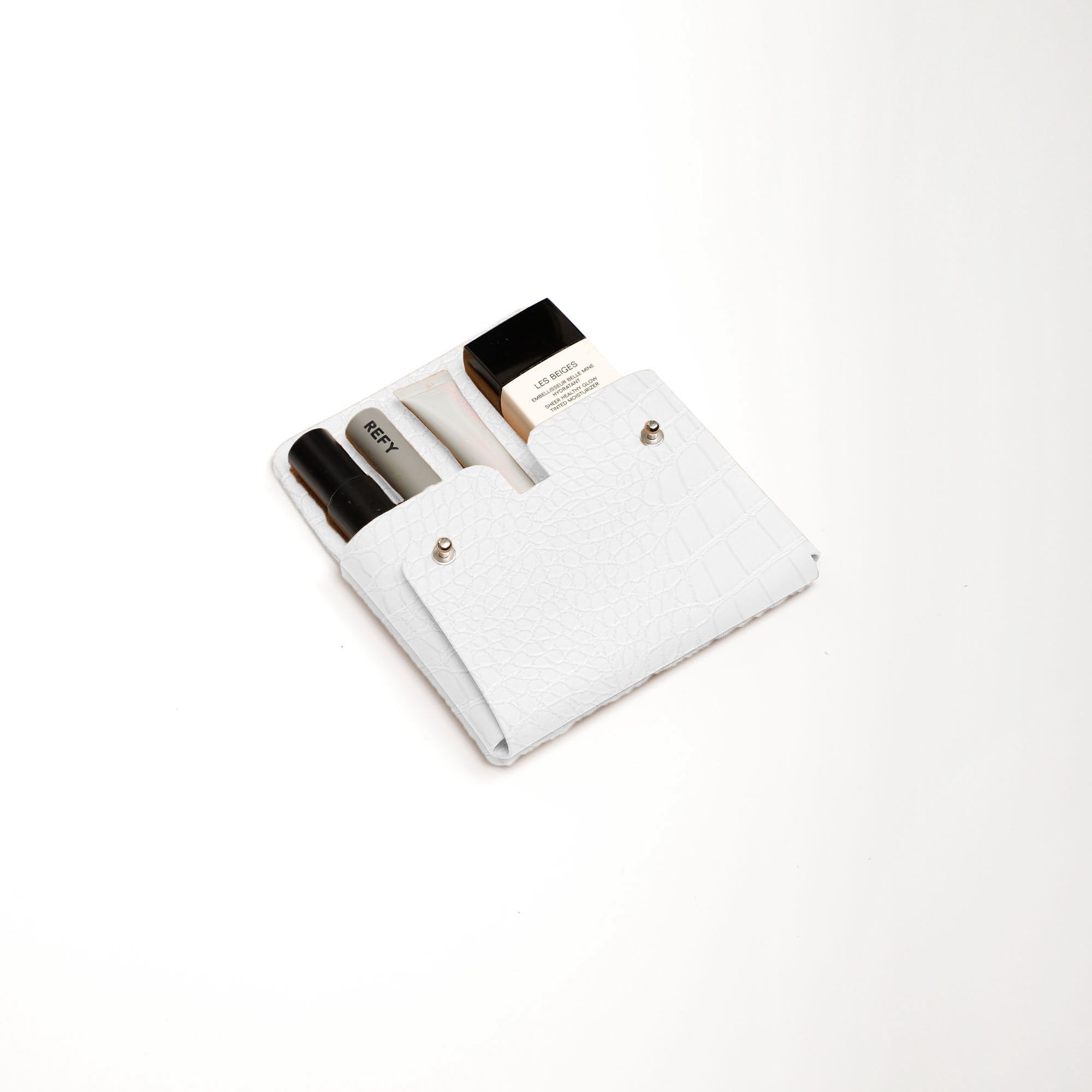 WickerWings-Pouch-Medium-White_Croco-2_2a592657-4f71-4f7f-953d-2e4c23fb6956.jpg