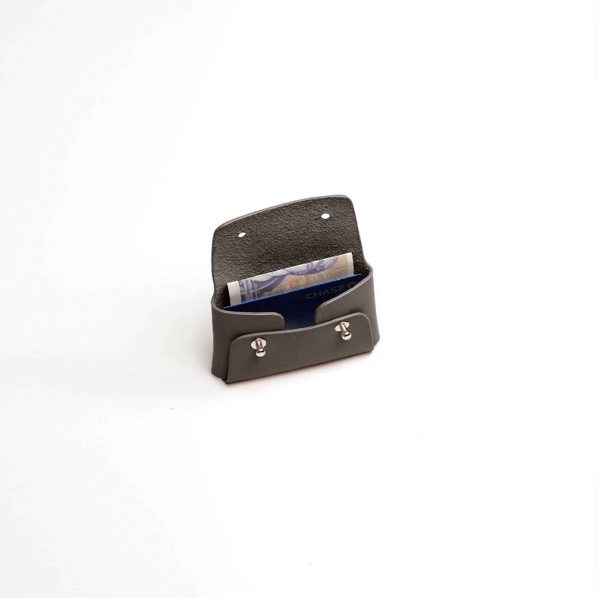 WickerWings-Pouch-Small-Grey-2_0206093a-68b6-4158-b034-0f301f3aa73a.jpg