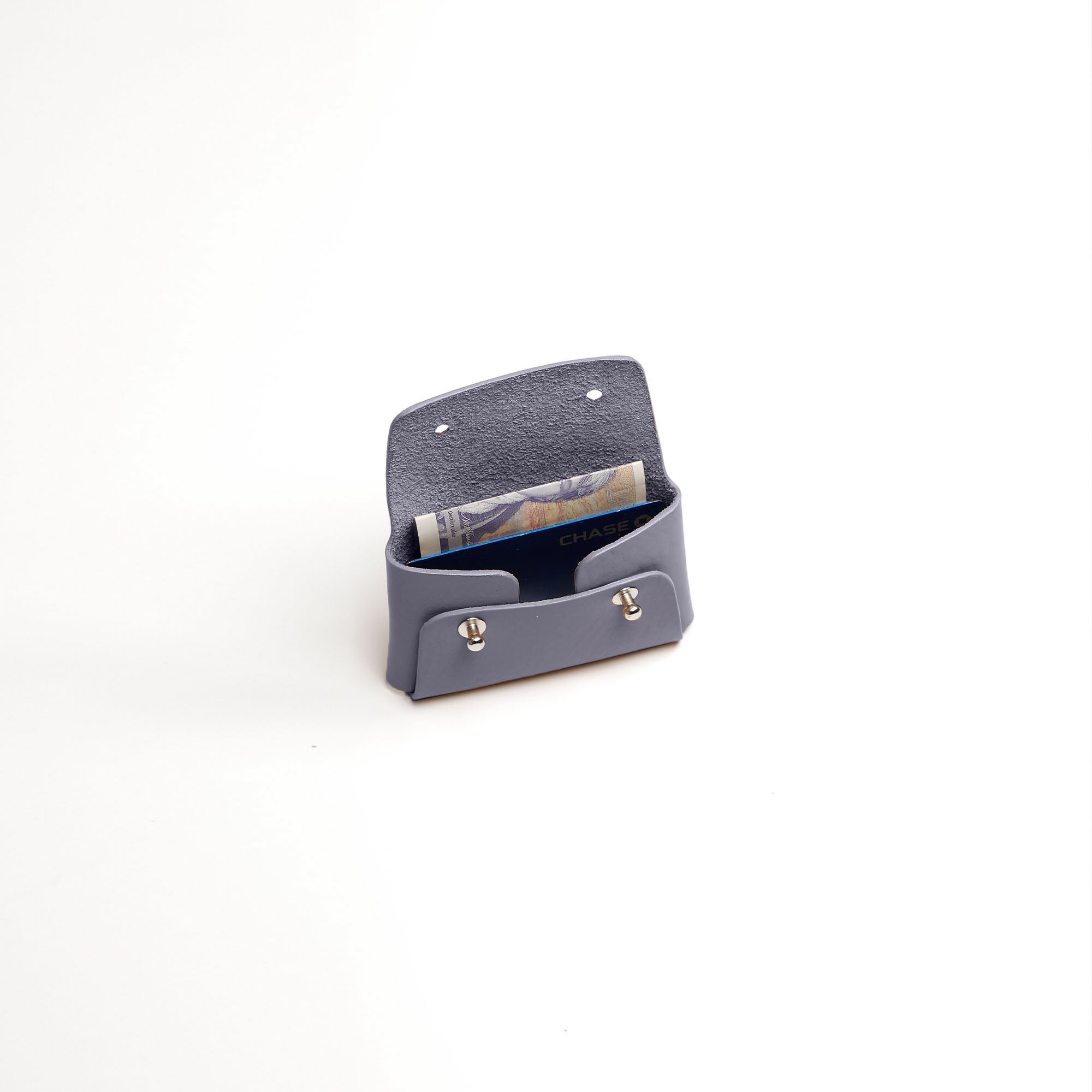 WickerWings-Pouch-Small-Storm-2_90400e98-08eb-4c7e-8131-12aff500381d.jpg