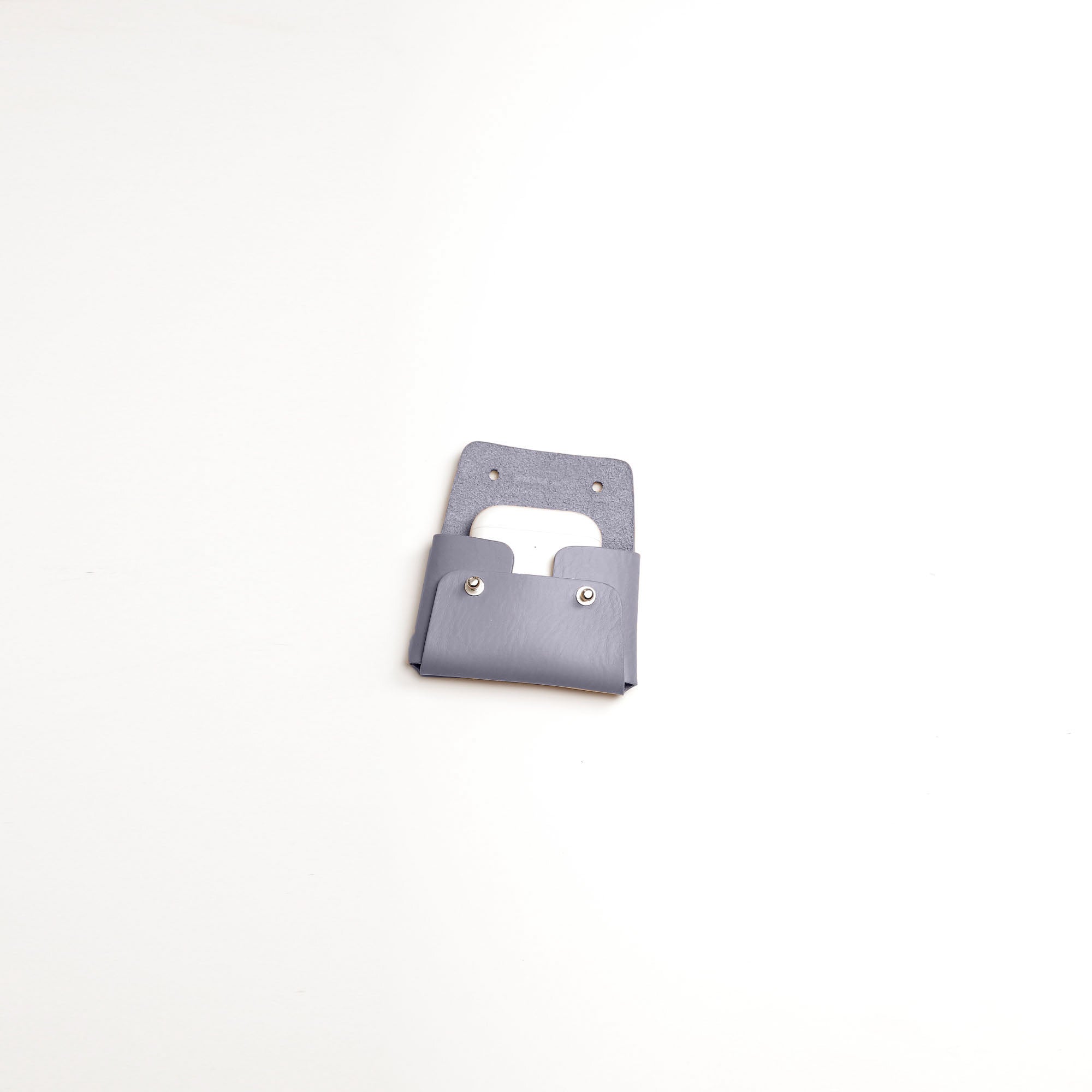 Storm Kuai Small Pouch