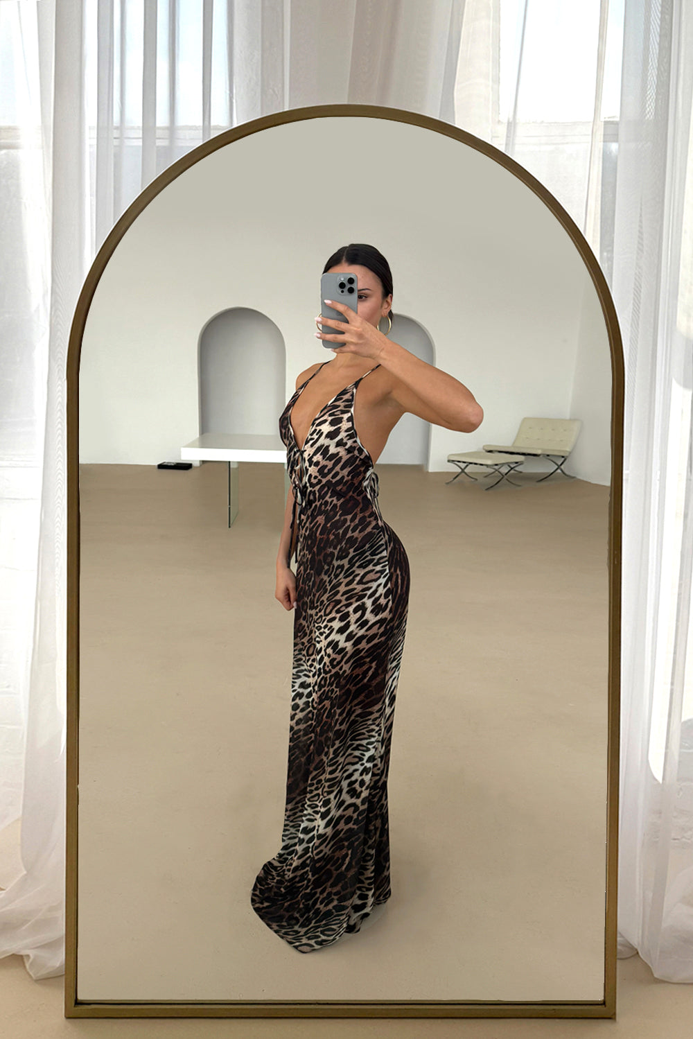 day6-womens-suki-tie-front-_maxi-dress-leopard-print-002.jpg
