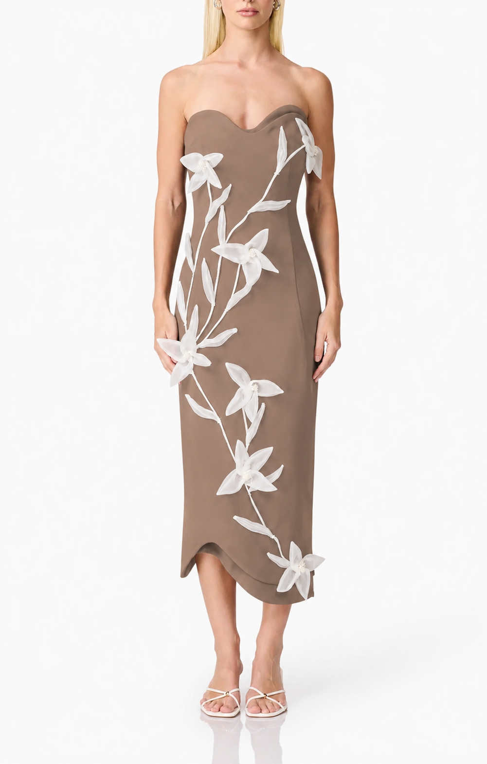 Elliatt Ilaria Sweetheart Midi Dress - Mocha Size S/UK8
