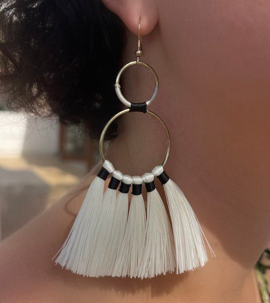 Atelier DXB - Handmade white earrings