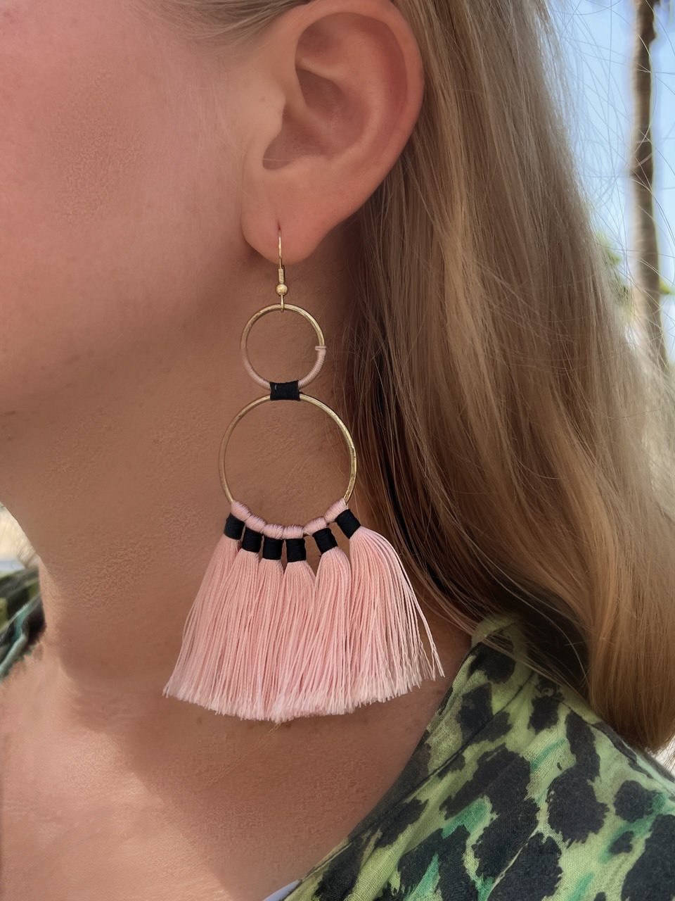 Atelier DXB - Handmade pink earrings